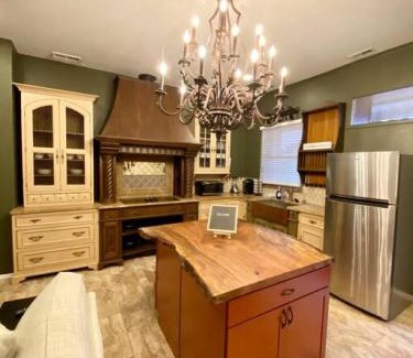 St. Charles Apartment | Uncork on Historic Main!