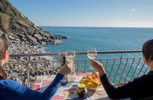 Vernazza Apartment | Unda de Ma Sea View Terrace Apartment