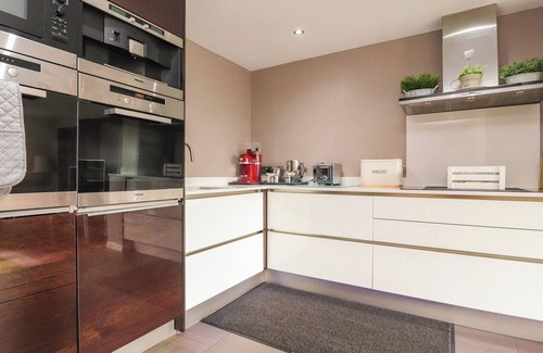 Burton Cottage | UNDERFELL, pet friendly, with a garden in Burton-In-Kendal