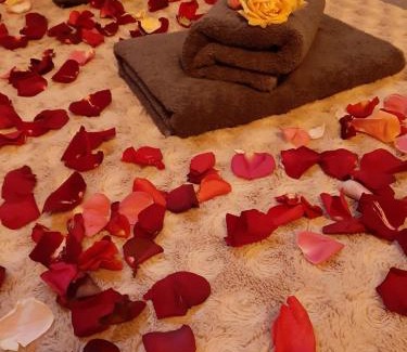 Stare Podgorze Bed & Breakfast | UNDERGROUND Jacuzzi Rooms