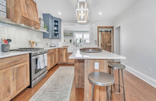Kennett Square House | Underground Railroad 4 Bedroom Farmhouse
