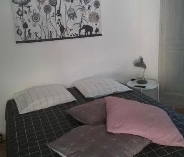 L'Isle-sur-la-Sorgue Bed & Breakfast | UNE CHAMBRE EN VILLE