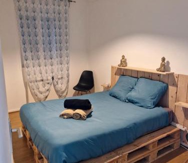 Feillens Apartment | Une escale au calme