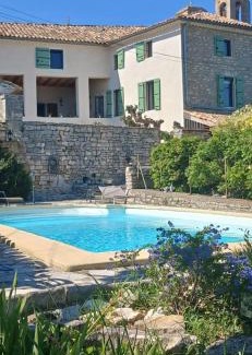 Orgnac-l'Aven House | Une Nuit au Village - chambre d'hôtes de charme