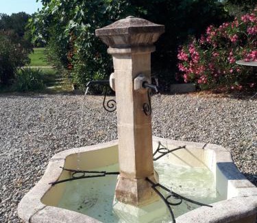 Plan-d'Orgon Bed & Breakfast | Une Parenthese pour Deux