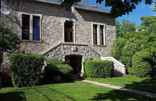 La Cresse House | Une Piscine Chauffée et Couverte Un SPA 6 Places