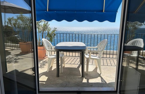 French Riviera Condo | UNE Terrasse SUR LA Mera 10 mn à Pied de la mer et Très Calme
