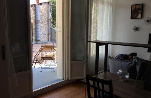 Grand Parc-Paul Doumer Apartment | Une Terrasse aux Chartrons
