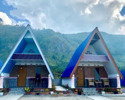 Tuk Tuk Hotel | Unedo penginapan dan homestay