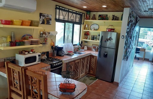 La Fortuna House | Unique Jungle Villa for 5, Fantastic Views, Jacuzzi Hot Tub & Private Pool!