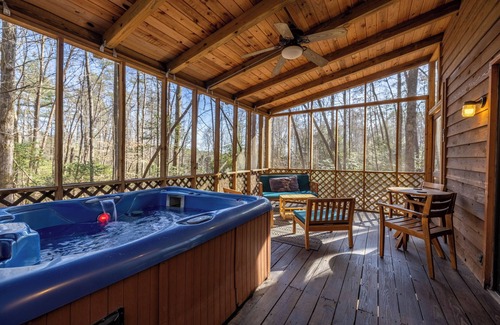 Sautee Nacoochee Cabin | Unicoi Pines - Charming Pet Friendly Getaway