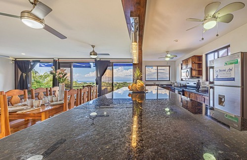 Uvita Villa | Unicornio Azul House