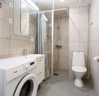 Downtown Kuopio Apartment | Uniikki kattohuoneisto ydinkeskustassa, lämmin pysäköinti, max 6 hlöä