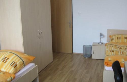 Raca Hostel | Uninova Hostel