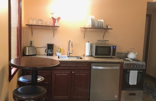 Niskayuna Apartment | Union College , GE, Ellis Hospital and Rivers Casino