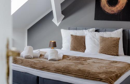 Munchen District Apartment | UNiQE I 100qm I 2 Schlafzimmer I Nähe Messe