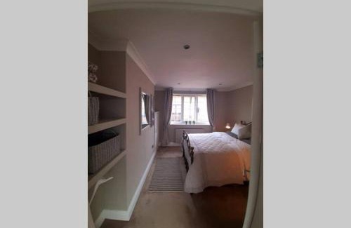 South Shore Apartment | Unique 2 Bedroom Apartment in the Ideal Location