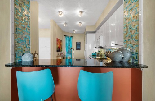 Navarre Beach Condo | unique 2 br sleeps 6 with chair rental