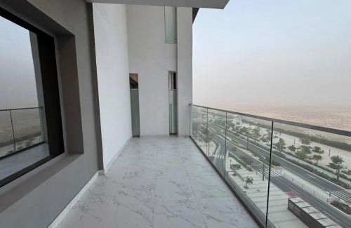 Masdar City Apartment | Unique 2bd Jacuzzi & Sunbed