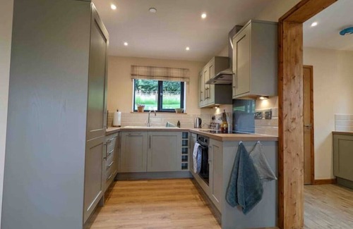 Presteigne Cabin | Unique 3 bed cabin with hot tub on Welsh border.