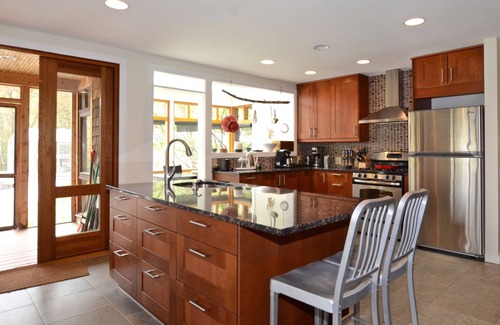 Saugerties House | UNIQUE! 40 Pvt. Ac. Fireplace, Grill, Enclosed Heated Pool & Hot Tub