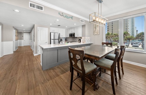 Long Beach Condo | Unique 4BR! Beautiful Low Floor Uniit at Grandview