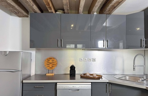 Arts-et-Metiers Apartment | Unique Authentic Apartment in Le Marais