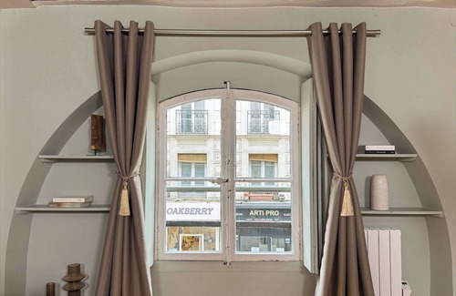 Arts-et-Metiers Apartment | Unique Authentic Apartment in Le Marais