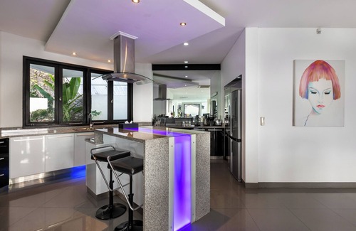 Bukit Villa | Unique Bay View, 5 Bedroom luxury villa