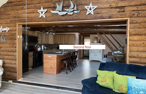 Rehoboth Beach House | Unique Beach cottage /Log cabin