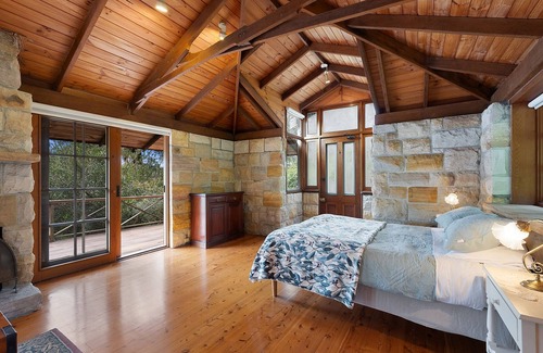 Lovett Bay House | Unique Boat-Access: 5-Bed Waterfront Escape