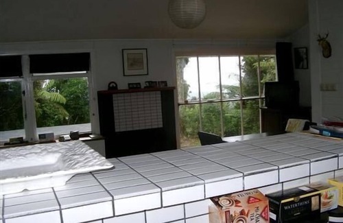 Piha Cottage | Unique Bush Hide