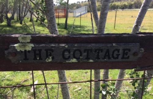 Bannaby House | Unique Country Retreat Taralga-Bannaby