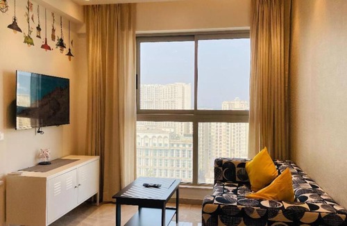 Hiranandani Gardens Apartment | Unique&Cozy 1BHK in Hiranandani Powai!