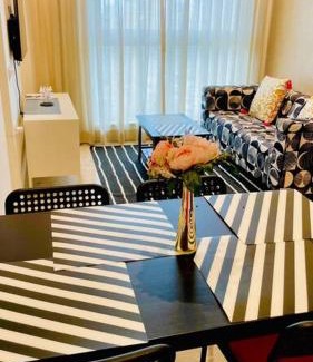 Hiranandani Gardens Apartment | Unique&Cozy 1BHK in Hiranandani Powai!