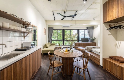 Hai Ba Trung Hotel | UNIQUE Creative Apartment w SKY View