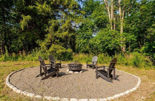 Claverack-Red Mills House | Unique Fully Restored Landmark Barn in Hudson