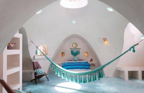 Soliman Bay Apartment | Unique Jungle Dome Ha with Kitchen