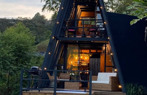 Guatape Ski Chalet | Unique Lake House breathtaking views