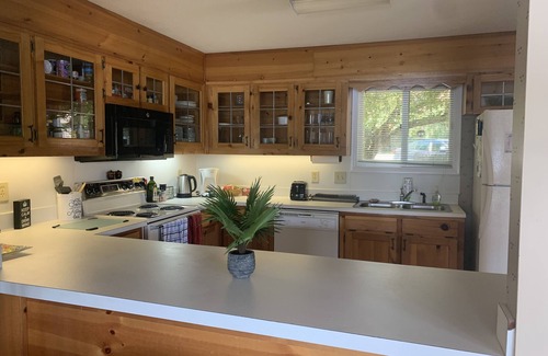 Hiawassee House | Unique lakefront townhome with serene 180' views of lake and incredible sunsets.