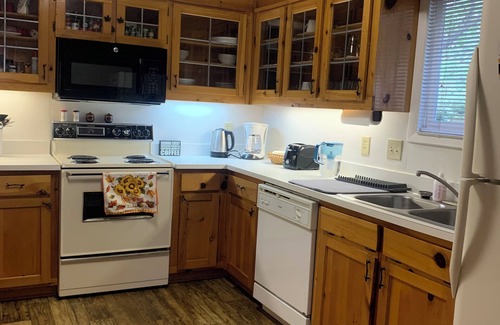 Hiawassee House | Unique lakefront townhome with serene 180' views of lake and incredible sunsets.