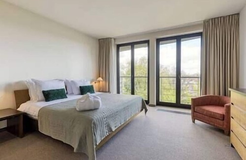 Ixelles Apartment | Unique Luxury Central Flat