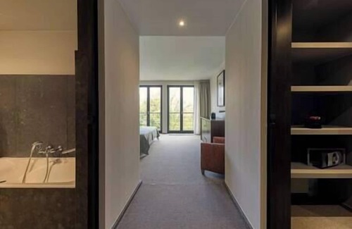 Ixelles Apartment | Unique Luxury Central Flat