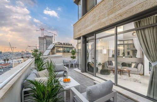 Nachlaot Apartment | Unique Mini Penthouse In The Heart Of Jerusalem