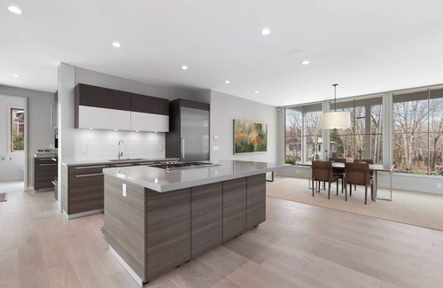 Sag Harbor House | Unique Modern Barn House in Sag Harbor