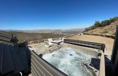 Julian House | Unique Mountain Gem-Sauna Hot Tub Scenic View