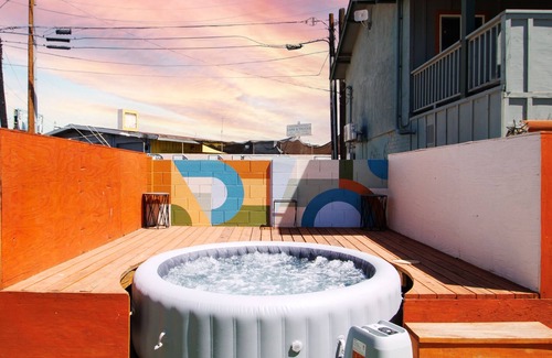 Governmental Mall Apartment | Unique "NEW" Studio Retreat - Hot Tub - Mins to Downtown, PHX Airport & ASU
