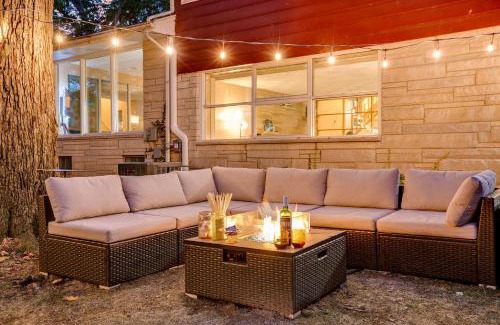 Wheeler House | Unique! Retro 1950's wooded retreat near Indiana Dunes National Park