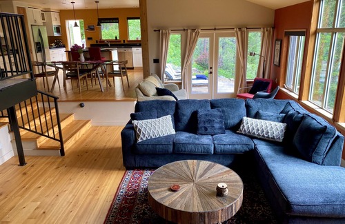 Okanagan-Similkameen Ski Chalet | Unique riverside chalet with 1 acre of private forest