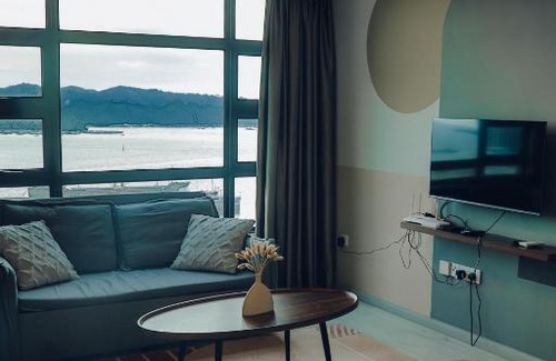 Pusat Bandar Apartment | Unique Seaview Corner Unit, JQ CityCenter, Netflix